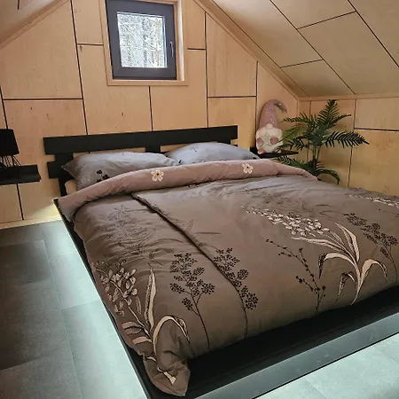 Tiny House 2 Privat Wellness 别墅 *